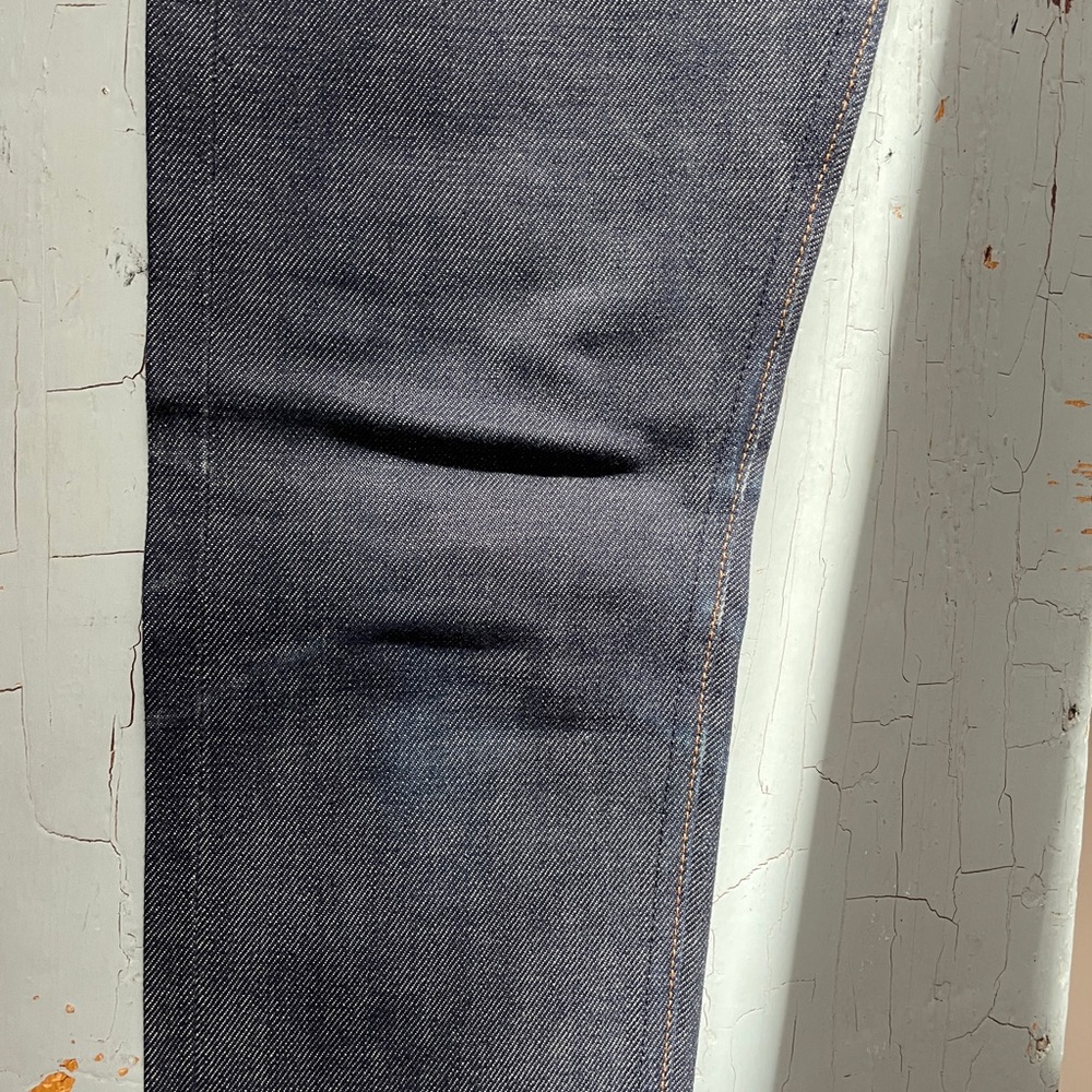 Like-new women’s APC raw denim new standard slim leg jeans from 2008 - Picture 7 of 8